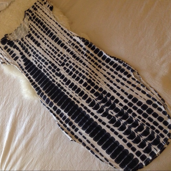 LAST 1!White & Blue Maxi with Pockets & Side Split - Picture 4 of 4